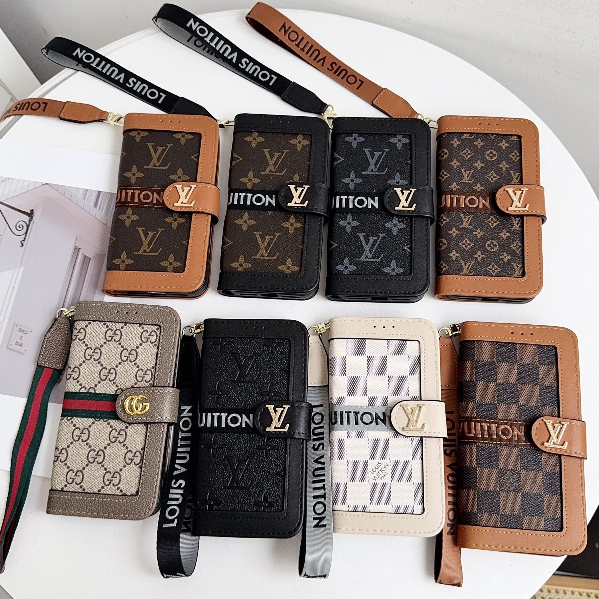 Louis Vuitton Flip Folio iPhone Case 17 Series Pattern LV Leather Black Monogram